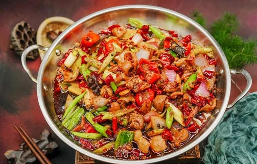 肥肠鸡 黄焖鸡图片