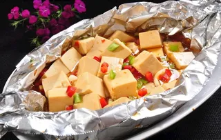 锡纸豆腐图片