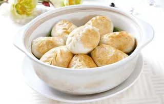 沙锅煎菜菜鸟图库片