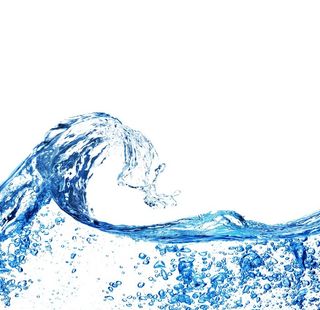 透明水滴和水元素图片