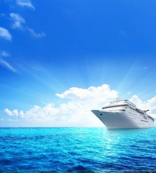 高清海上航行背景图图片