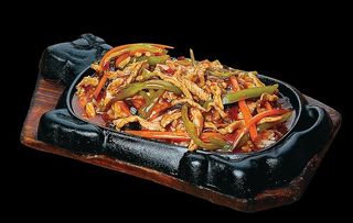 铁板鱼香肉丝饭图片