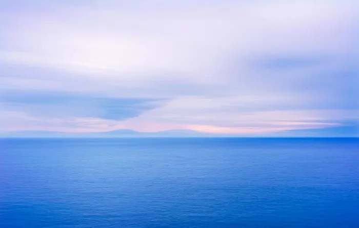 海天一色图片