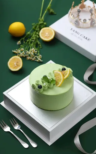 小清新网红慕斯奶油巧克力蛋糕图片