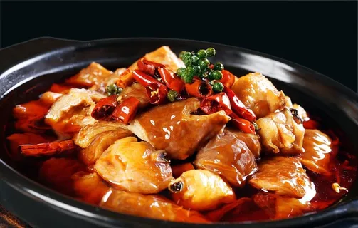 肥肠鸡图片 肥肠鸡图片