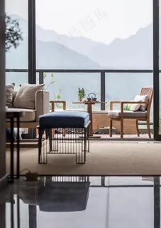 客厅阳台图片