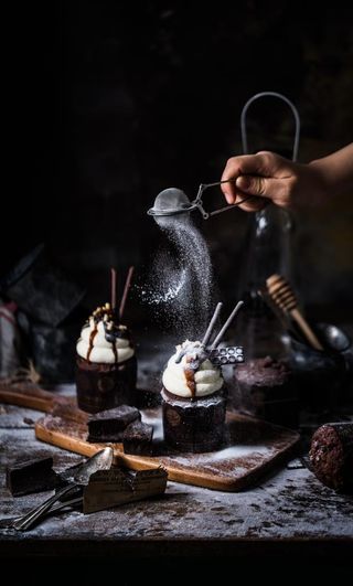 面包甜品点心宣传背景素材图片