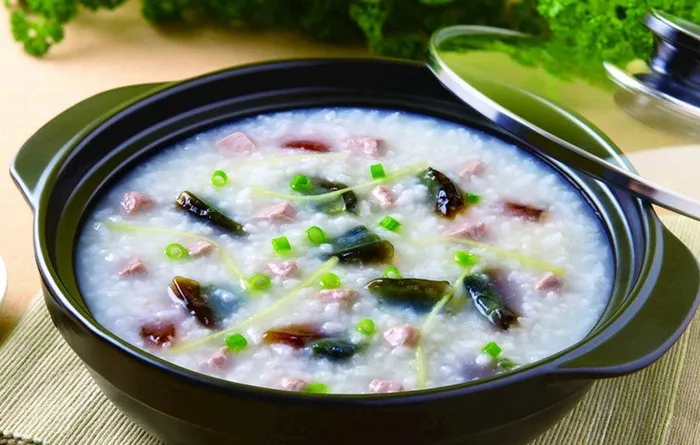 皮蛋瘦肉粥图片