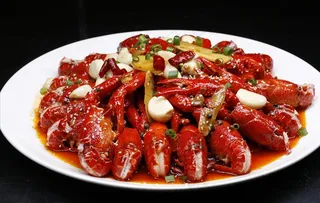 油焖小龙虾图片