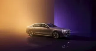 创新BMW i7图片