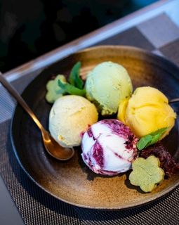 冰淇淋冰激凌哈根达斯素材图片