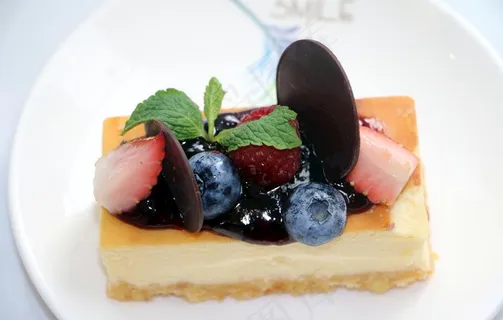 蓝莓芝士蛋糕图片