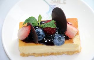 蓝莓芝士蛋糕图片