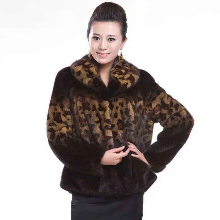貂皮服装图片