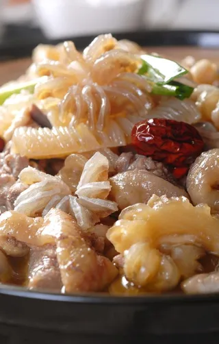 牛鞭炖鸡肉图片