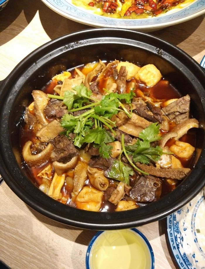 牛杂煲图片