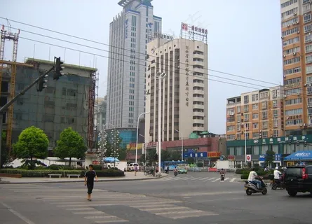 城市道路图片 城市道路图片
