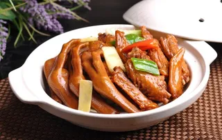 鲍汁掌亦煲图片