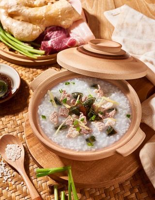 皮蛋瘦肉粥图片