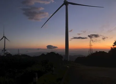罗定风车山图片 罗定风车山图片