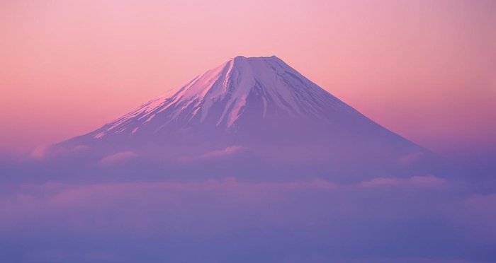 晚霞中的富士山图片