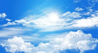 蓝天白云阳光图片