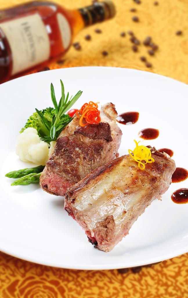 油炸猪排美食食材背景海报素材图片