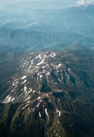 山脉高山俯视大山图片
