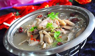 滋补羊杂火锅图片