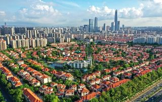 航拍东莞景湖花园图片