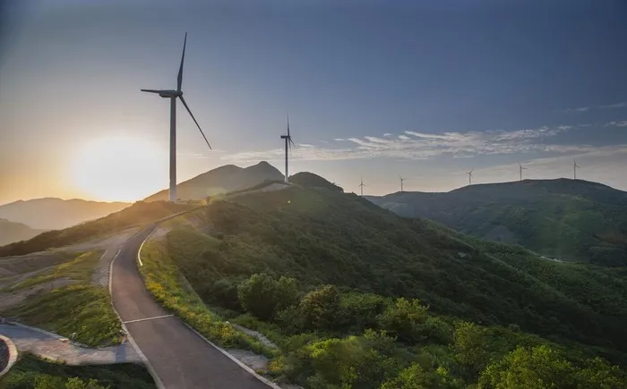 山里面的公路摄影图图片