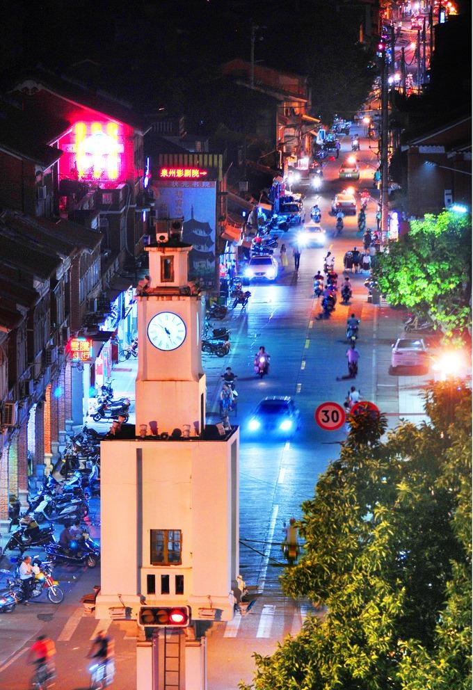 泉州钟楼夜景图片