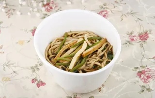 浇头锅盖面图片