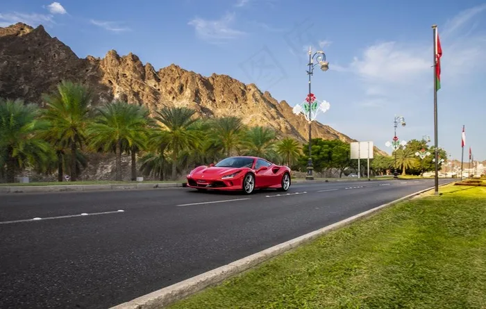 法拉利 F8 Tributo 图片