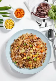 鱿鱼炒饭图片
