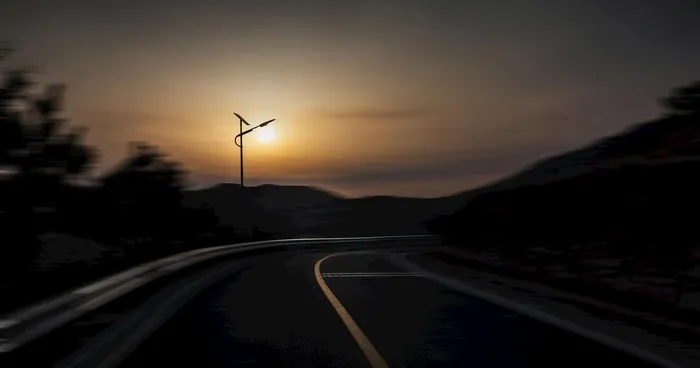 夕阳下的公路摄影图图片