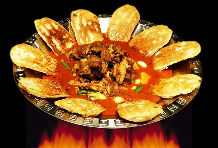 地锅黑山羊图片(1305x925)psd模版下载