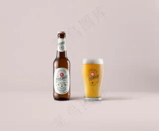 啤酒瓶样机图片