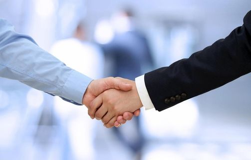 商务握手图片