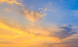 唯美黄昏天空景色图片