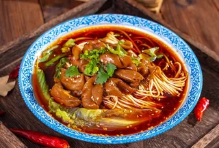 重庆麻辣小面图片