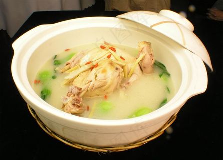 本鸡煲图片