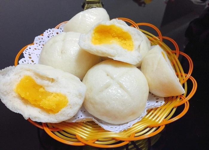 奶黄菜鸟图库片