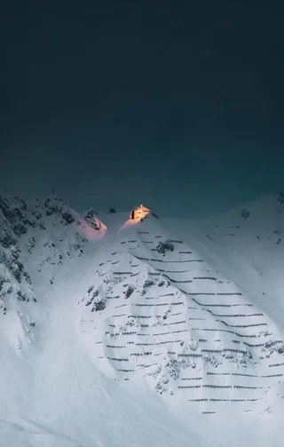 雪山露营自然生态背景素材图片
