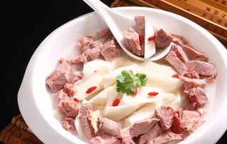 汤驴肉炖山药图片