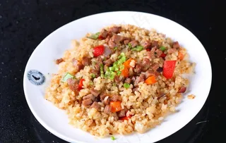 牛肉炒饭图片