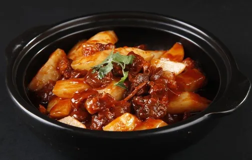 萝卜烧牛腩图片 萝卜烧牛腩图片