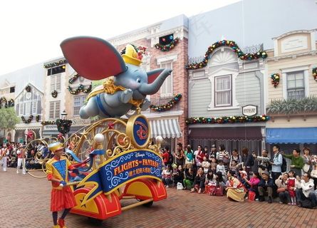 迪士尼飞天巡游图片
