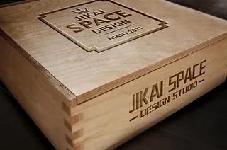 木箱LOGO贴图样机图片