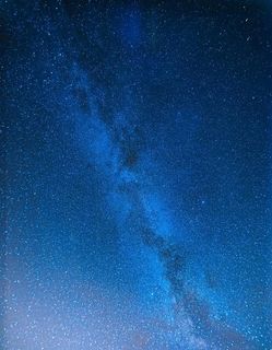 科技感蓝色黑夜星空背景图片